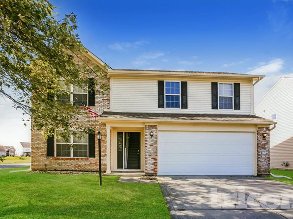 828 Treyburn Green Dr