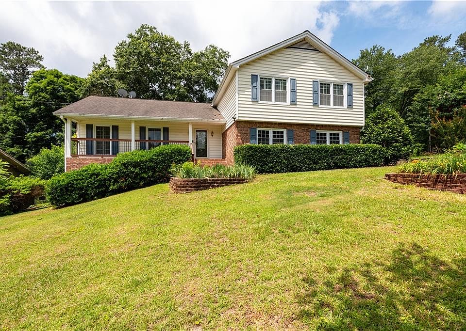 1st image of 721 Dorsey Cir SW