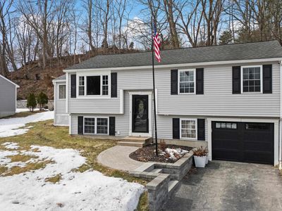 32 Syracuse Road, Nashua, NH, 03064