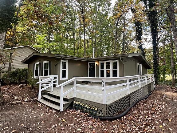 3rd image of 535 Mount Pleasant Dr