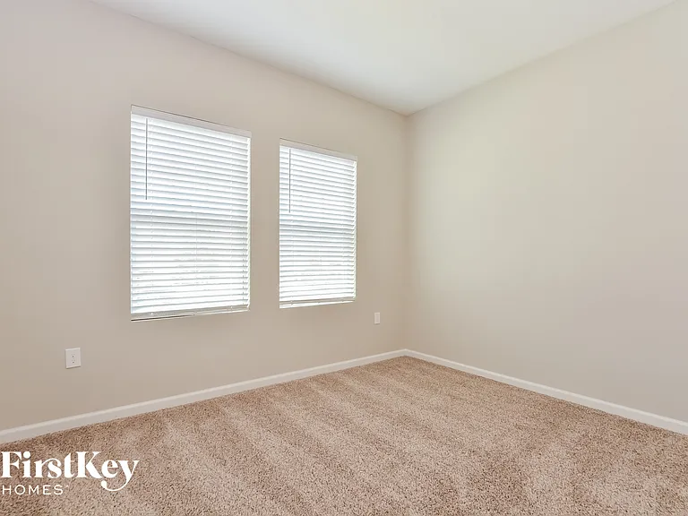 876 Orchid Grove Blvd — Photo 10