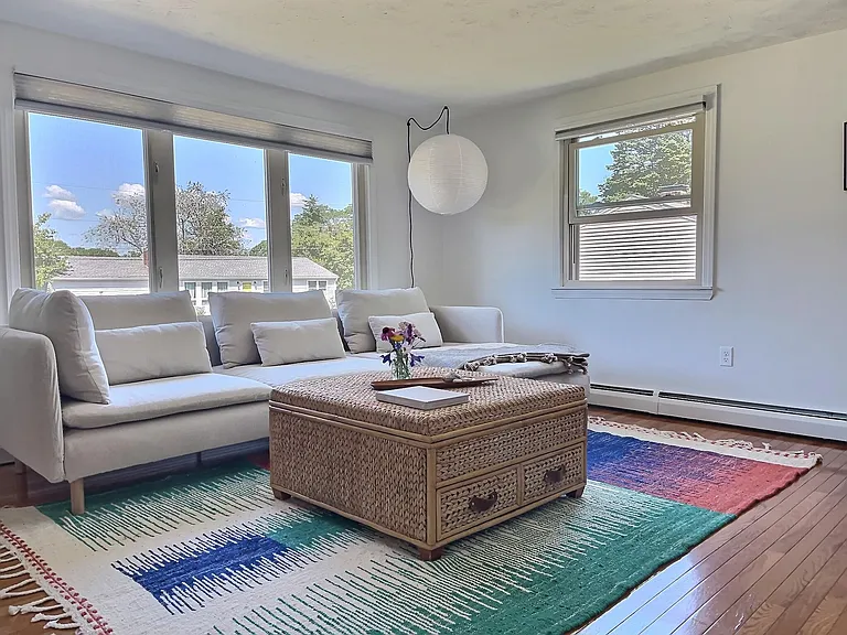 10 Pond View Rd — Photo 1