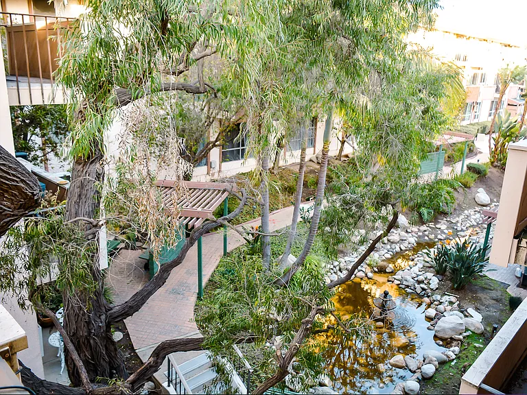 5585 E Pacific Coast Hwy #365 — Photo 17