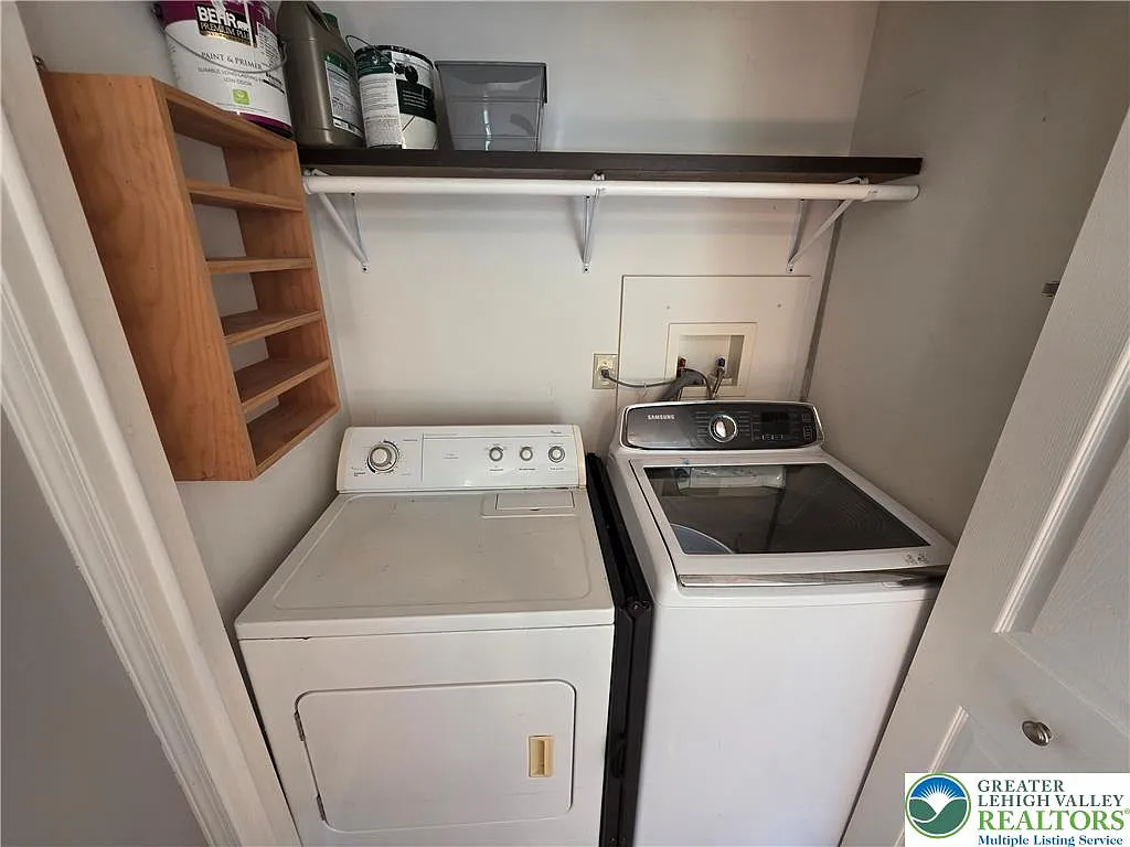 3 bed, 1080 sqft, $1,875 — Photo 4