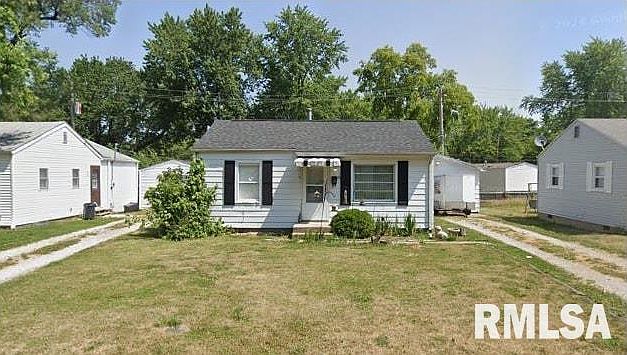 1st image of 31 Lilac Ln