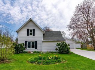 318 N Rutland Ave, Brooklyn, WI 53521