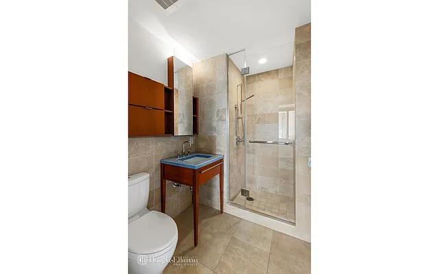 Rented by Douglas Elliman | media 21