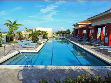 1 Bedroom + Den - 986 SQFT