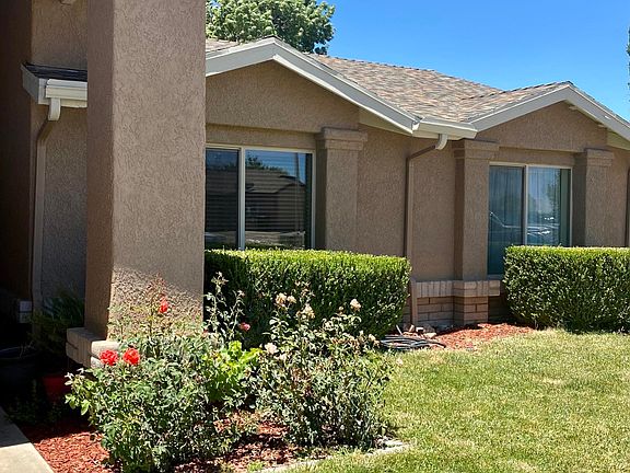 3rd image of 3289 Thunderbird Dr