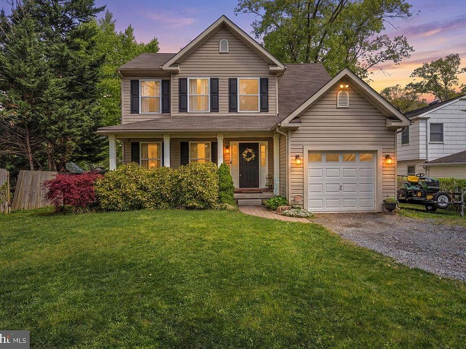 1st image of 11 Evergreen Rd