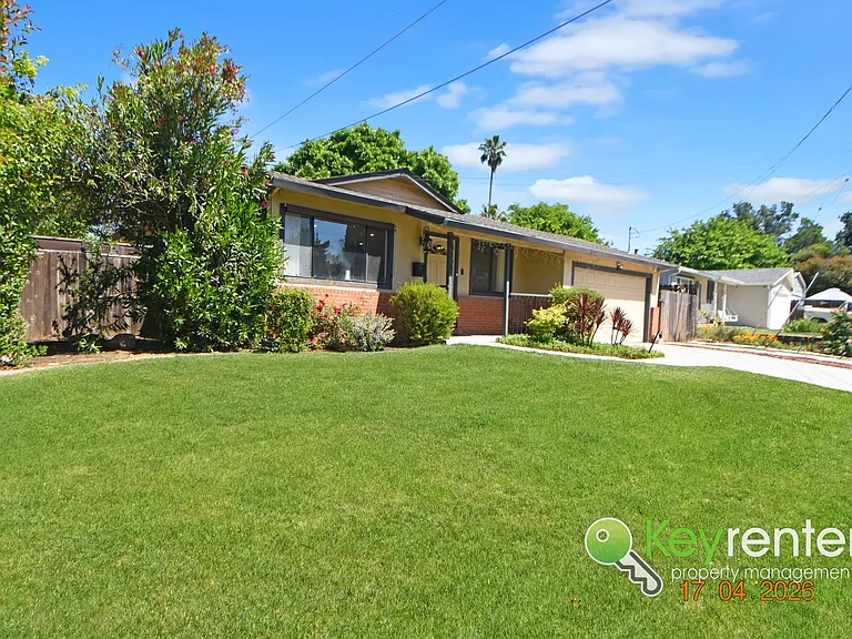 5127 Red Oak Dr — Photo 2