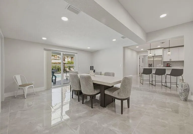 632 Las Palmas Park — Photo 39