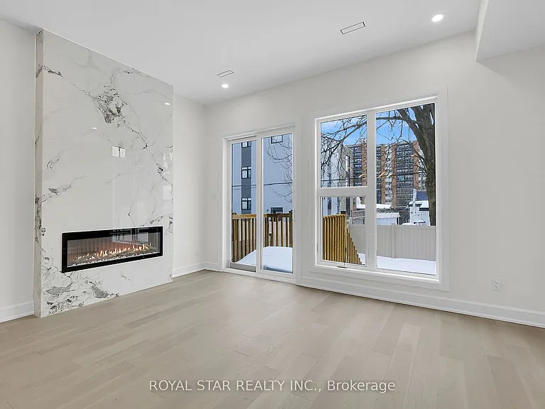 553 Mutual St — Photo 6