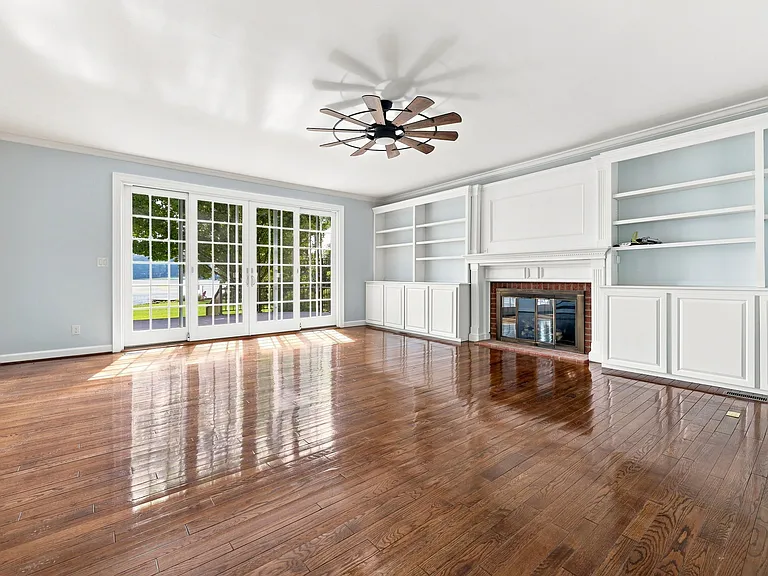 253 Lakeview Dr — Photo 34