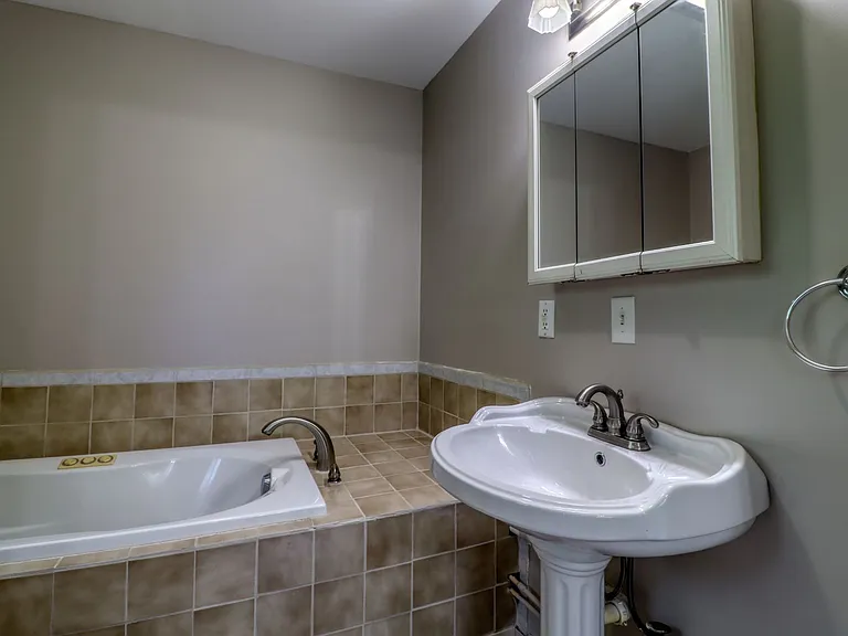 10066 Point Rock Rd — Photo 26