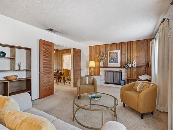 3rd image of 212 Cortland Circle