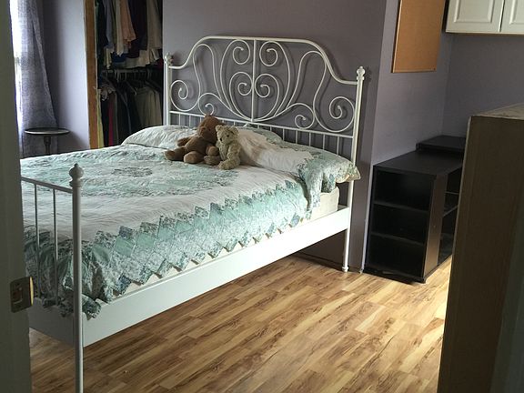 Remodeled Back BR w/Walkin 