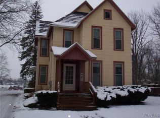461 High St, Lockport, NY 14094