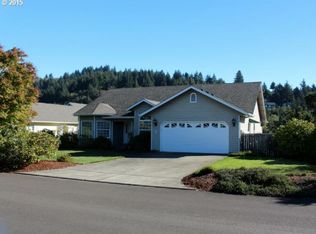 2 Onadoone Ct, Florence, OR 97439