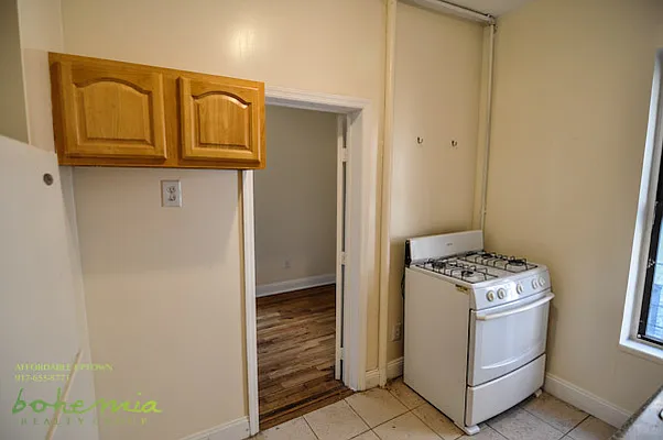 Rented by Bohemia Realty Group | media 63