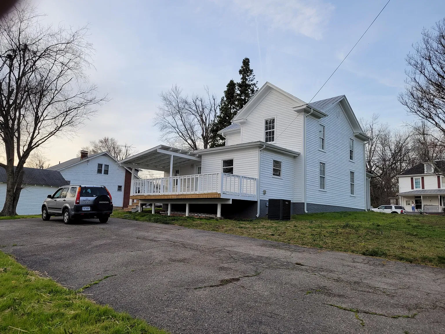 3 bed, 1800 sqft, $1,400 — Photo 2