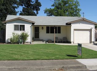 520 SW Brockwood Ave, McMinnville, OR 97128