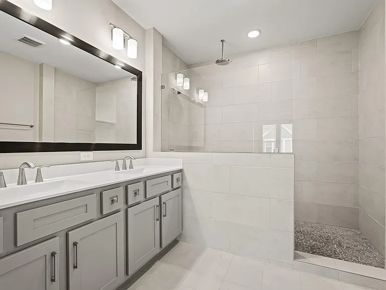 10972 Hewitt Cliff Ln — Photo 13