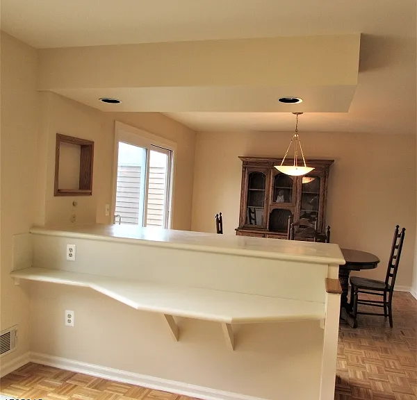 50 Carriage Ln — Photo 5