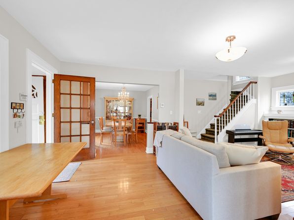 11 Pennington Ct, Passaic, NJ 07055
