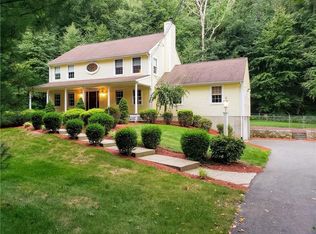 132 Log Rd, Smithfield, RI 02917