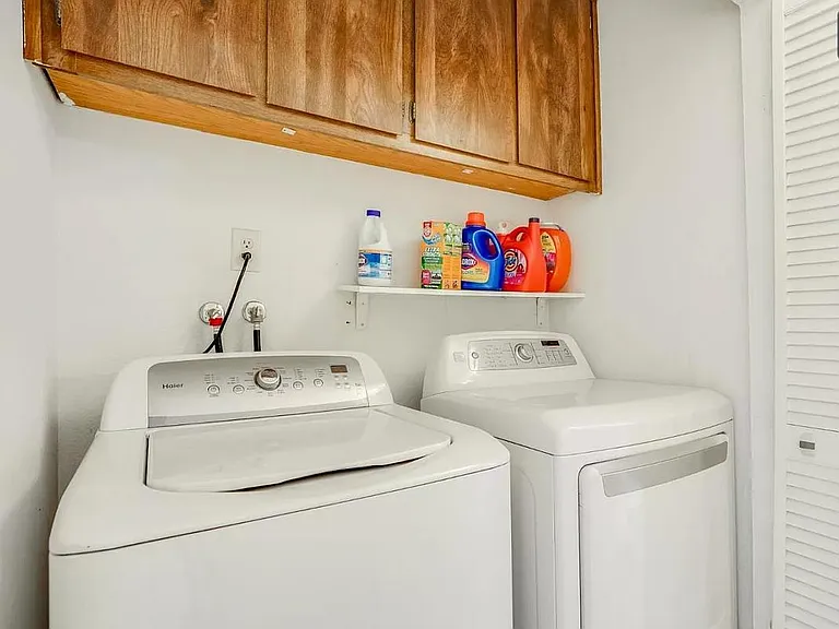 Free Use Full Size Washer/Dryer