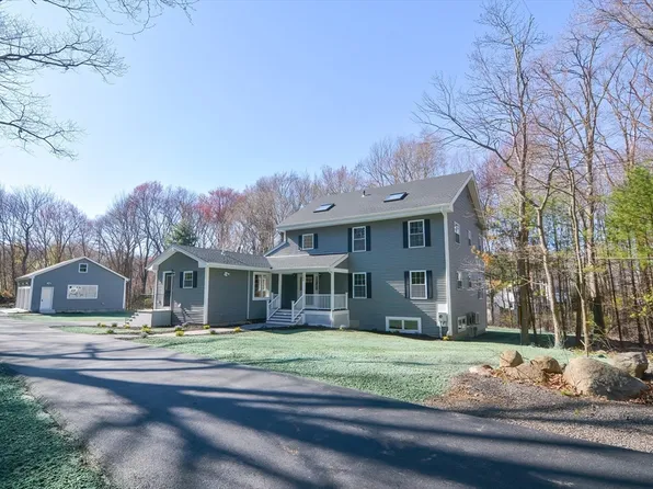 100 Ash St, Hopkinton, MA 01748