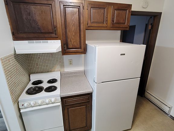 5th image of 1731 La Crescent St APT 59