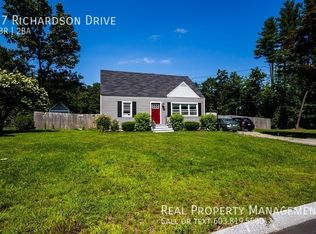 17 Richardson Dr, Dover, NH 03820