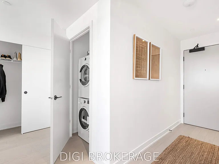 560 Rideau St #606 — Photo 23