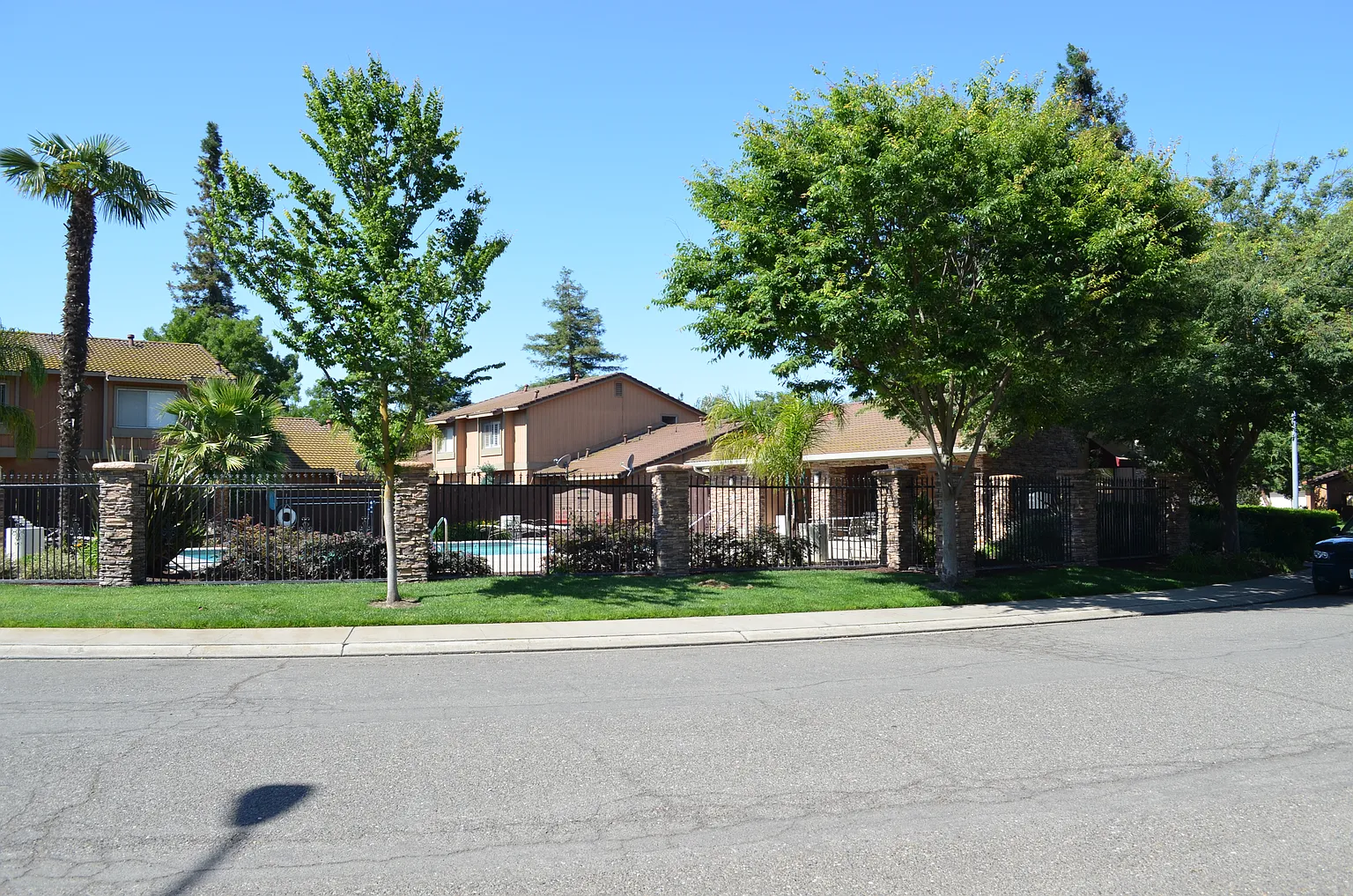 4014 Honey Creek Rd photo 1