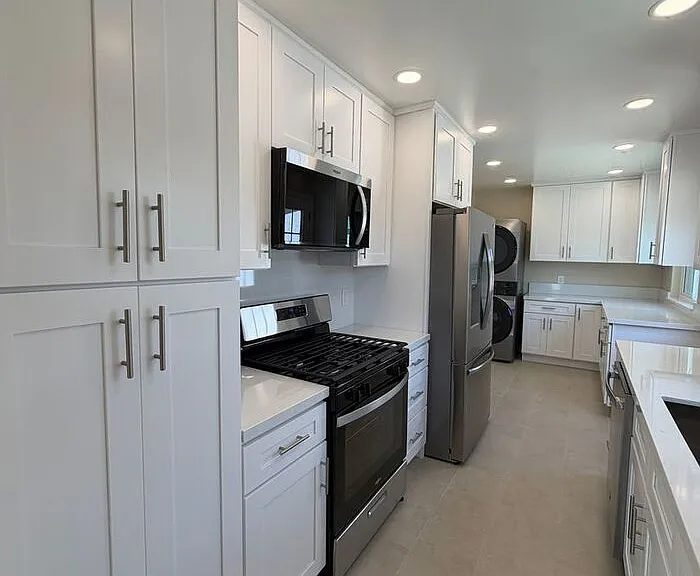 150 N Forestdale Ave — Photo 10