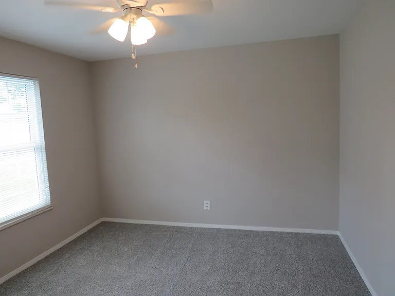 244 Carriage Ct — Photo 25
