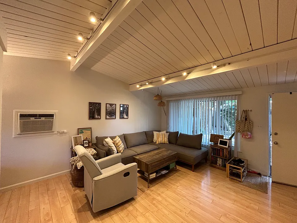 2323 San Juan Ave #5