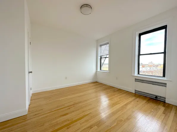 25-98 36th Street image 1 of 7