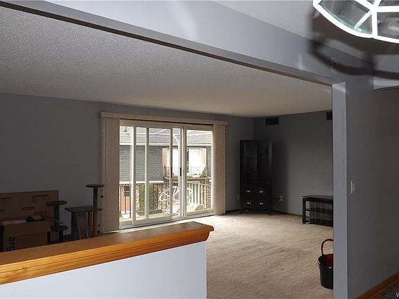 2nd image of 94 Foxberry Dr