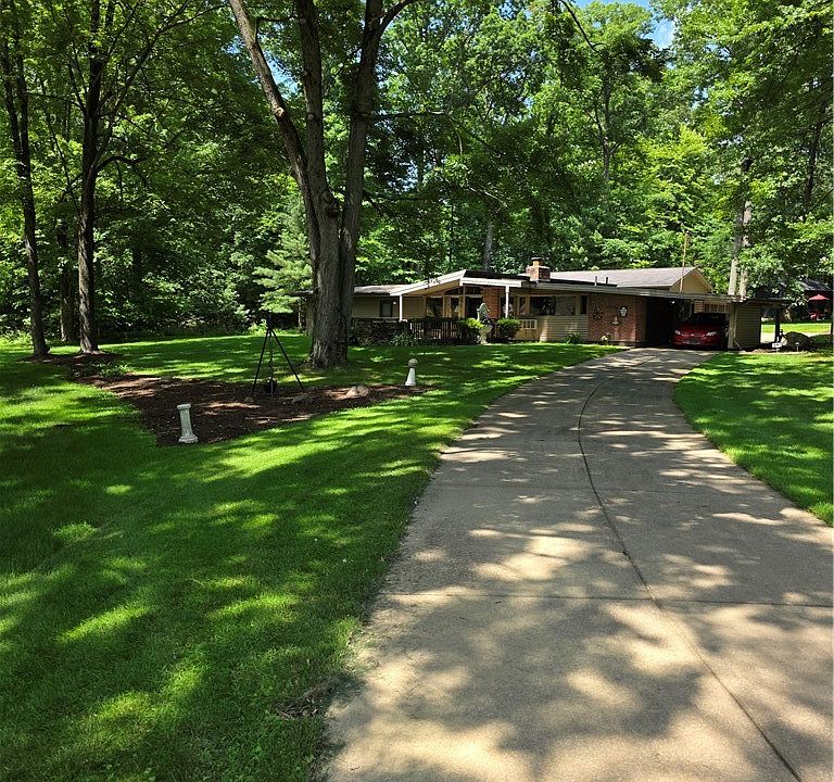 1st image of 2133 Silver Fox Ln NE