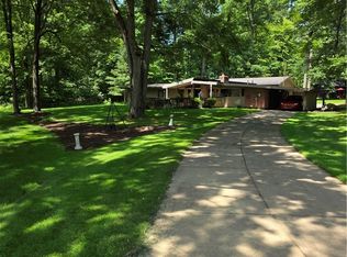 2133 Silver Fox Ln NE, Warren, OH