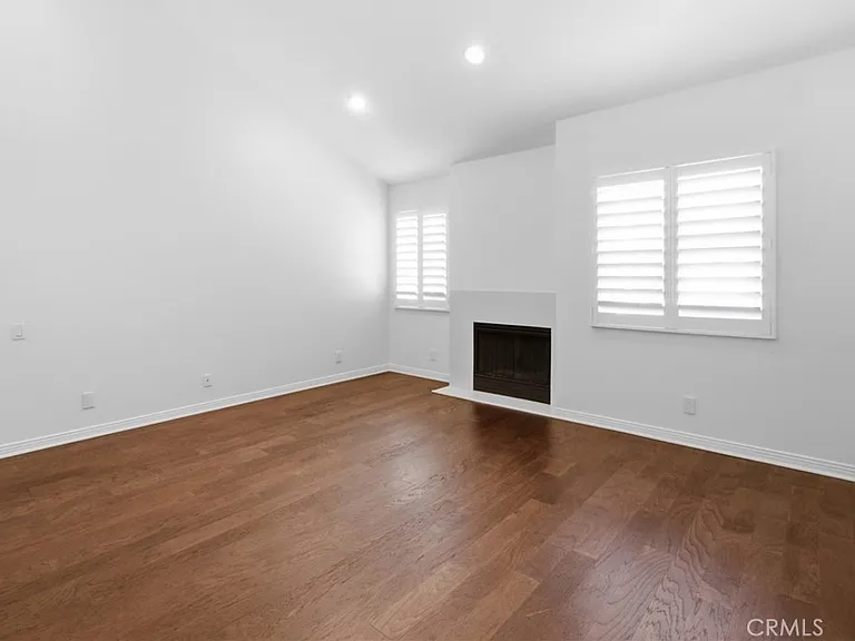 5200 White Oak Ave #36 — Photo 15
