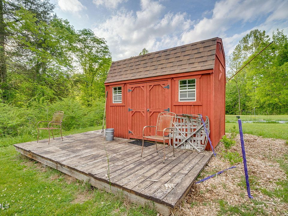 60th image of 147 Britton Ln