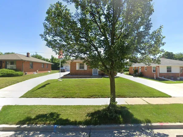 2429 W Carpenter AVENUE, Milwaukee, WI 53221