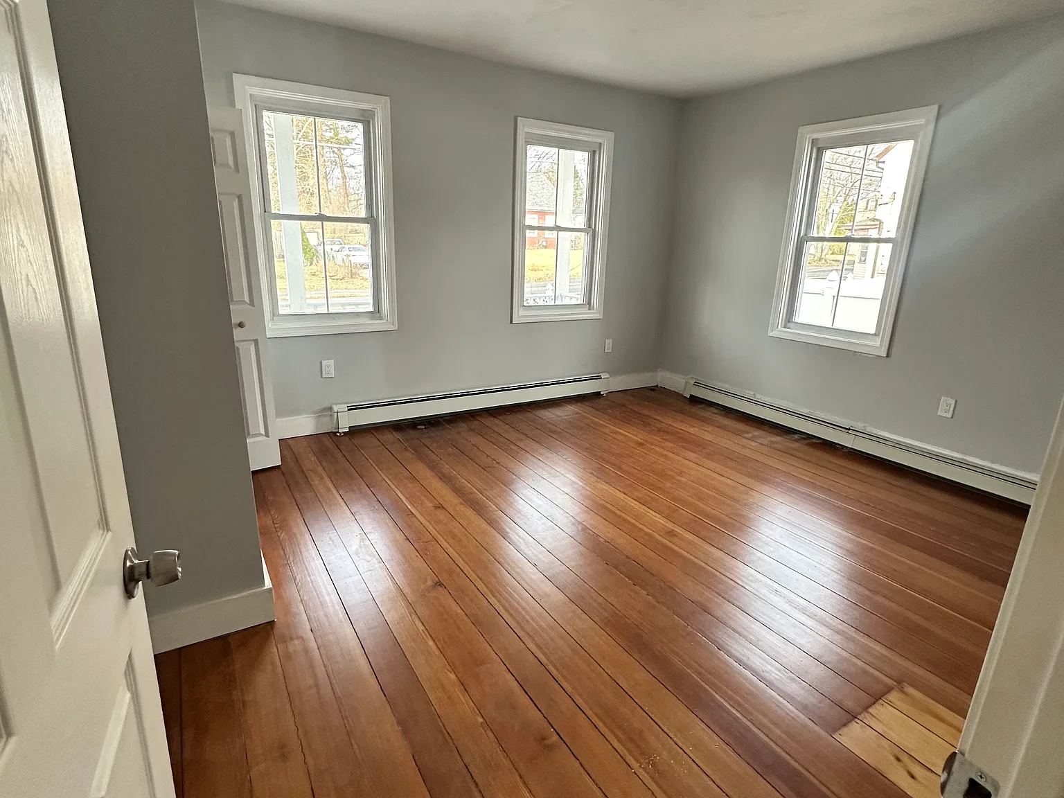 121 Bay St — Photo 4