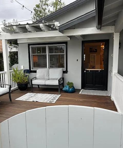 231 Castaic Ave — Photo 2