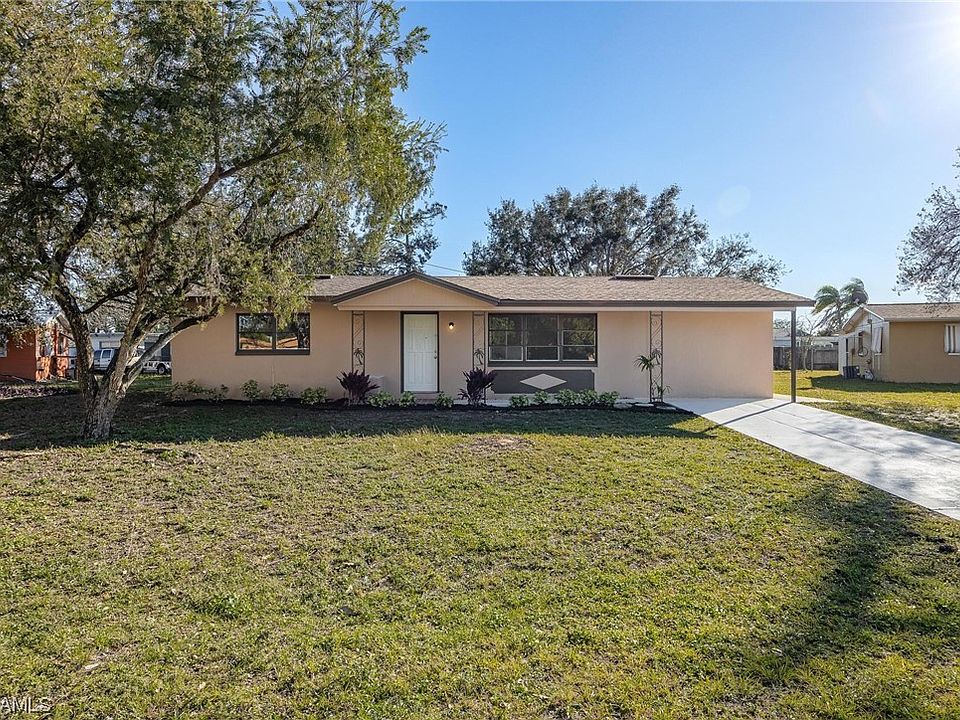 1st image of 702 Alcala Ave