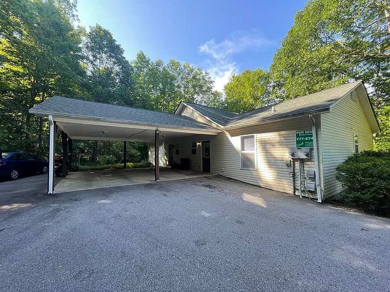 17 Tree Canopy Ln — Photo 14